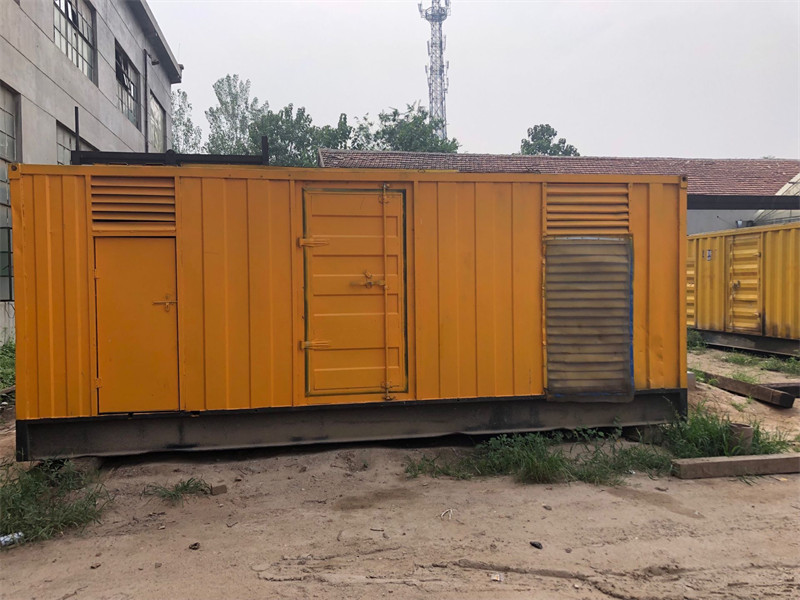 光山发电机出租进行负载测试时，电瓶电量不足的具体判断标准是什么？