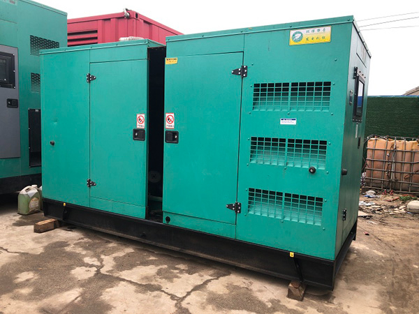 光山怎样合理控制磷酸铁锂蓄电池的充放电倍率以延长其使用寿命？